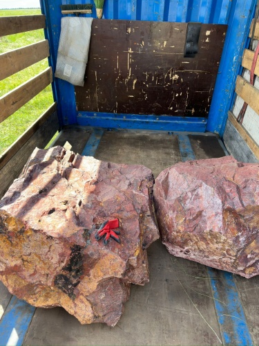 Ландшафтные глыбы красно-фиолетовые 200-1000 килограмм купить в Республике Тыва