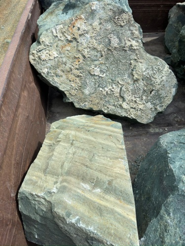 Ландшафтные глыбы зелёные 200-500 килограмм купить в Республике Тыва