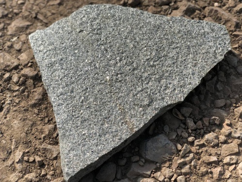 Плитняк златолит Уральский для цоколя, отмостки купить в Республике Тыва