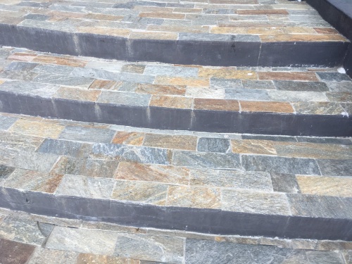 Плитка из Златолита Уральского для лестницы купить в Республике Тыва