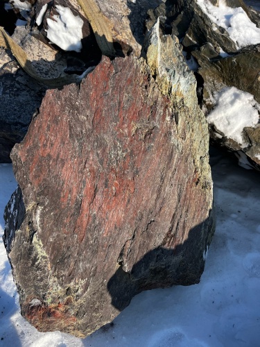 Ландшафтные глыбы красно-фиолетовые 200-1000 килограмм купить в Республике Тыва