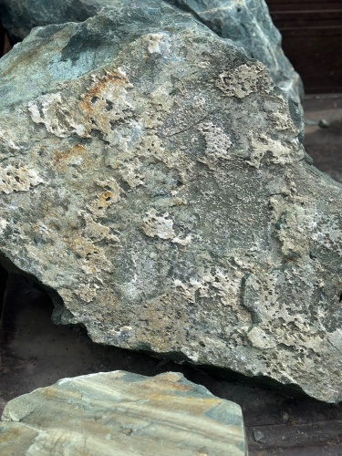 Ландшафтные глыбы зелёные 200-500 килограмм купить в Республике Тыва